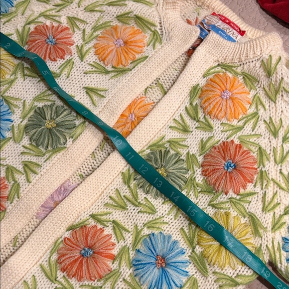 VINTAGE WOOL Floral Embroidered Women's Cardigan - Picture 6 of 8